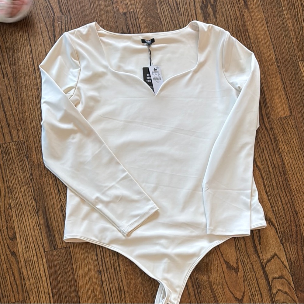 Elegant White Long Sleeve Bodysuit